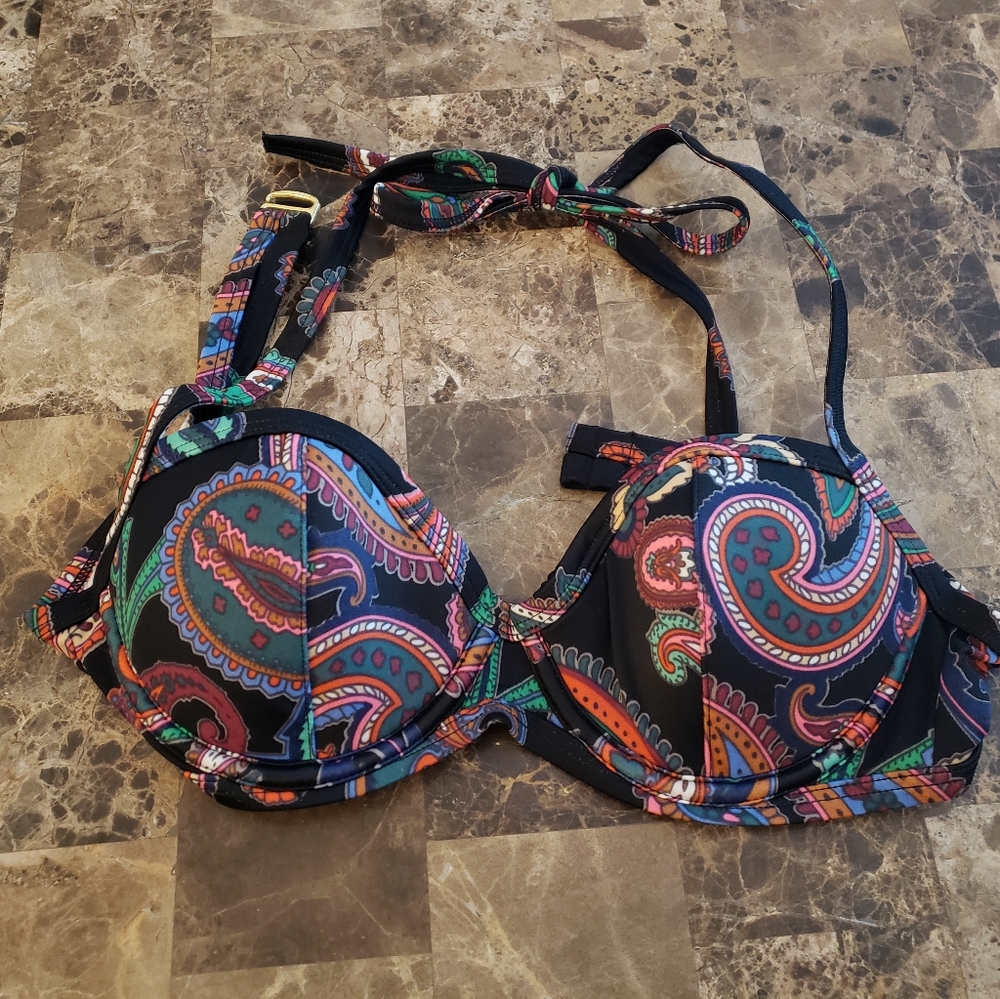 Victoria secret bikini top new with no tags